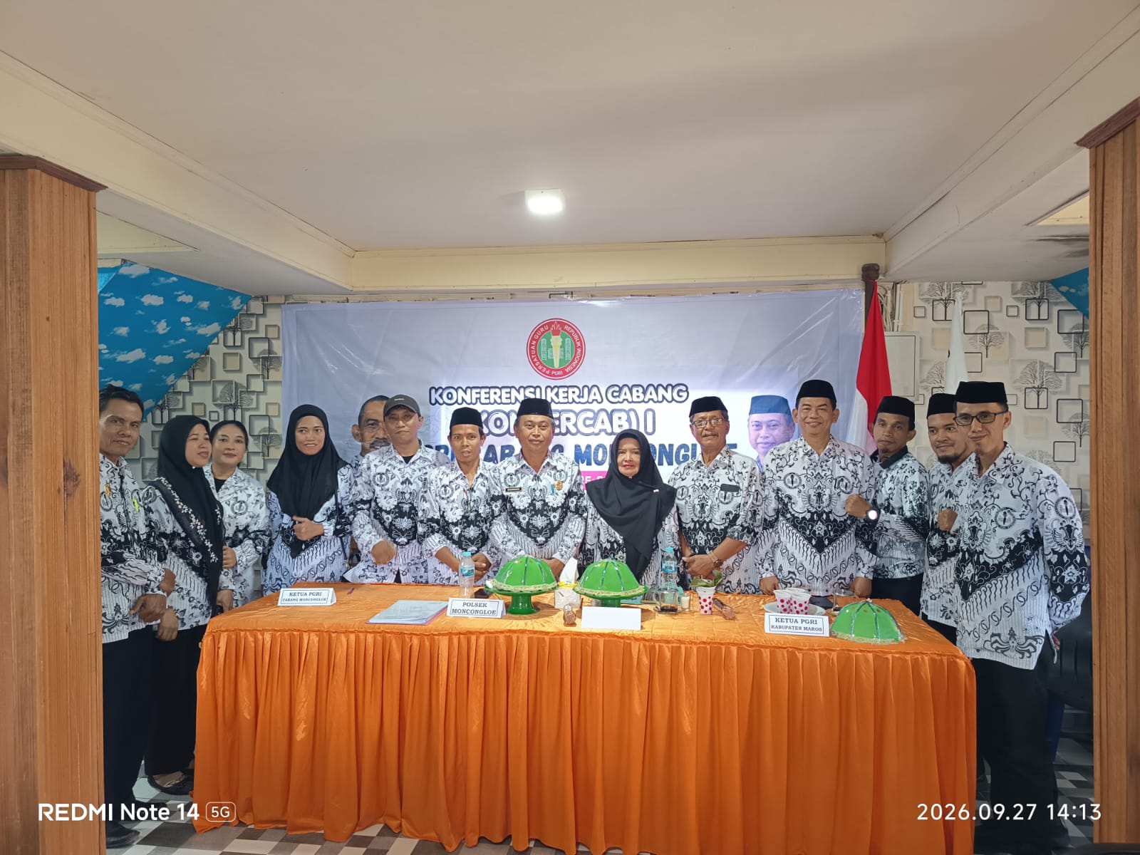 Buka Konkercab I PGRI Moncongloe, Camat Suhartini Tegaskan Pentingnya Kolaborasi Lintas Sektor